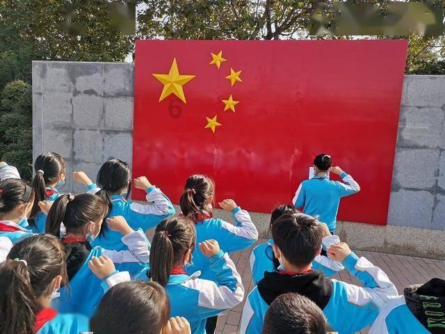 彩丽公主日常装扮